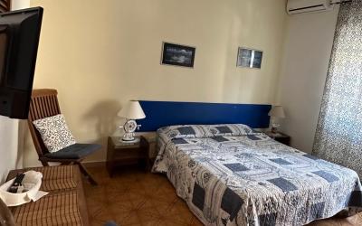 Camera Matrimoniale/Doppia con Letti Singoli con Bagno Privato Esterno