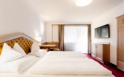 Camera Matrimoniale/Doppia con Letti Singoli con Balcone 