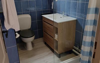 Chambre Familiale avec Salle de Bains