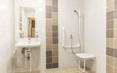 Chambre Quadruple avec Salle de Bains Privative Chambre Quadruple avec Salle de Bains Privative