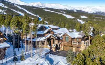 Six-Bedroom Holiday Home