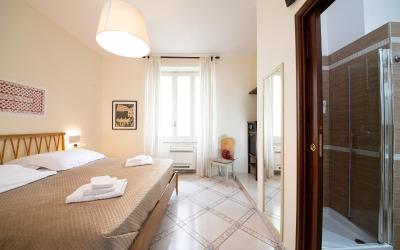  Camera Matrimoniale con Vista Cortile