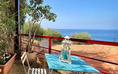 Monolocale con Divano-Letto