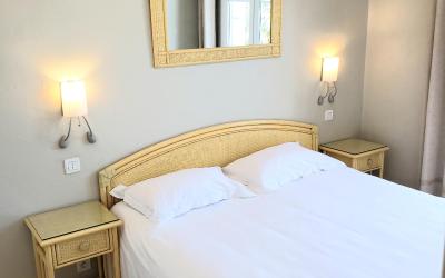 Appartement - Vue sur Place du Marchu00e9 Appartement - Vue sur Place du Marchu00e9
