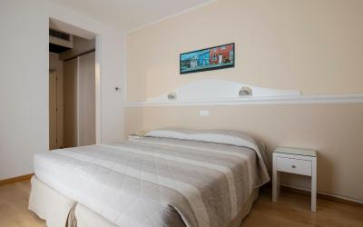 Camera Matrimoniale/Doppia con Letti Singoli