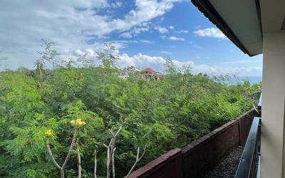 Apartemen dengan Balkon Apartemen dengan Balkon