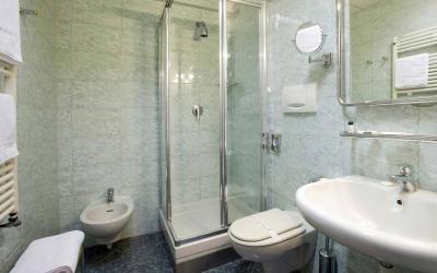 Camera Matrimoniale/Doppia con Letti Singoli