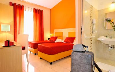 Camera Matrimoniale/Doppia con Letti Singoli