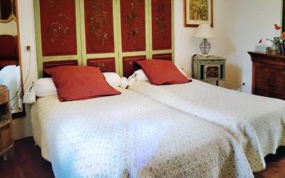Chambre Lits Jumeaux - Vue sur Jardin Chambre Lits Jumeaux - Vue sur Jardin
