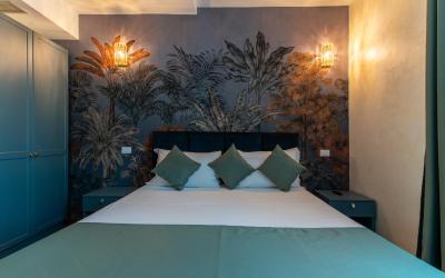 Camera Tripla Classic