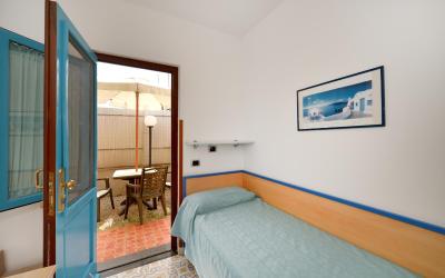 Camera Doppia con Letti Singoli con Bagno Privato 