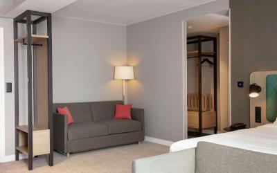 Chambre Lit King-Size avec Canapu00e9-Lit Chambre Lit King-Size avec Canapu00e9-Lit