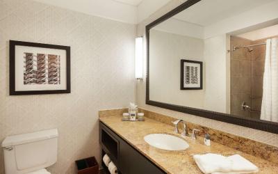 Queen Suite - with Balcony & Kitchen