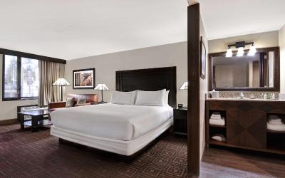King Room with Sofa Bed - Non-Smoking