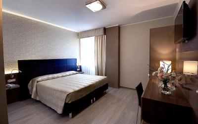 Camera Matrimoniale/Doppia con Letti Singoli