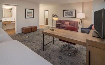Queen Studio Suite with Two Queen Beds - Non-Smoking