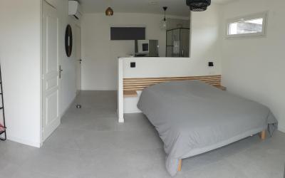 Suite with shared spa