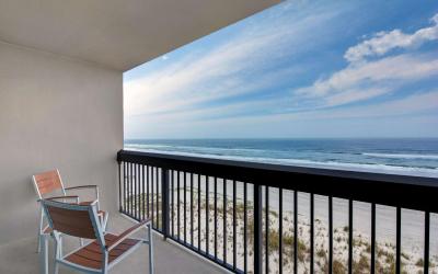 1 King Room Oceanfront View