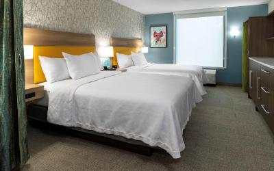 Queen Studio with Two Queen Beds - Non-Smoking