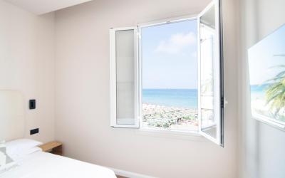 Camera Superior Matrimoniale/Doppia con Letti Singoli con Vista Mare