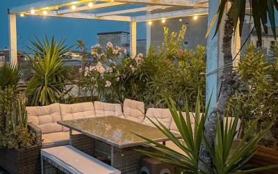 Camera Matrimoniale con Bagno in Comune 