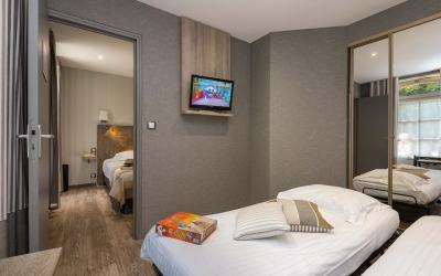 Chambre Familiale - Vue sur Jardin Chambre Familiale - Vue sur Jardin