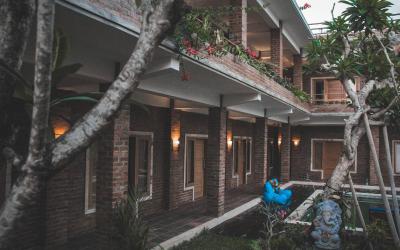Kamar Double atau Twin dengan Pemandangan Kolam Renang