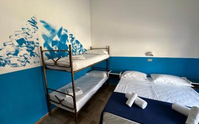 Camera Tripla Classic