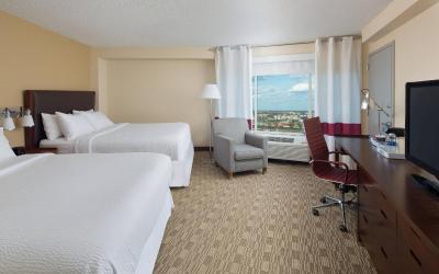 Guest room, 2 Queen, High floor