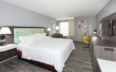King Room with Street View - Non-Smoking
