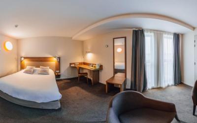 Chambre Supu00e9rieure avec 1u00a0Lit Double et 1u00a0Lit Simple