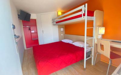 Chambre Triple (1 Lit Double et 1 Lit Simple) Chambre Triple (1 Lit Double et 1 Lit Simple)