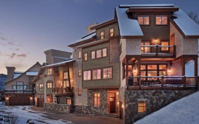 Four-Bedroom Holiday Home