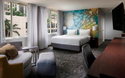 Executive King Room with Sofa Bed