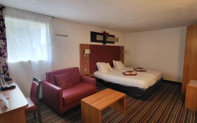 Chambre Supu00e9rieure 2u00a0Lits Simples et 1u00a0Lit Junior u200bu200b(Jusqu'u00e0 10u00a0Ans) Chambre Supu00e9rieure 2u00a0Lits Simples et 1u00a0Lit Junior u200bu200b(Jusqu'u00e0 10u00a0Ans)