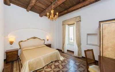 Camera Matrimoniale Standard con Finestra