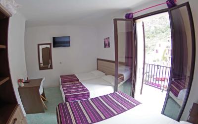 Chambre Familiale (2u00a0Adultes et 2u00a0Enfants) Chambre Familiale (2u00a0Adultes et 2u00a0Enfants)