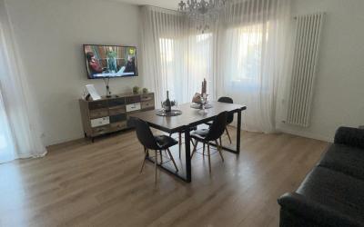 Appartamento con 2 Camere da Letto