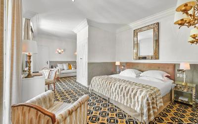 Chambre Familiale (2u00a0Adultes + 1u00a0Enfant)
