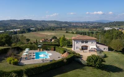 Villa con 5 Camere da Letto