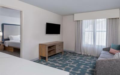 One-Bedroom Queen Suite with Two Queen Beds - Non-Smoking