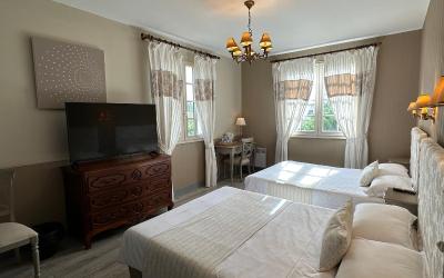 Chambre Familiale avec Baignoire Chambre Familiale avec Baignoire