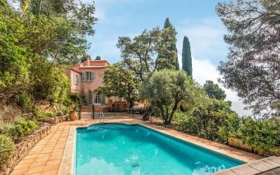 Villa Villa