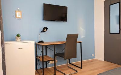 Chambre Double Standard avec Salle de Bains Commune Chambre Double Standard avec Salle de Bains Commune