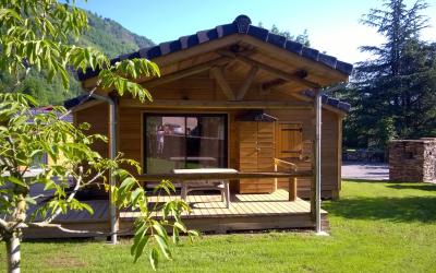 Chalet 2 Chambres - Accessible aux Personnes u00e0 Mobilitu00e9 Ru00e9duite Chalet 2 Chambres - Accessible aux Personnes u00e0 Mobilitu00e9 Ru00e9duite