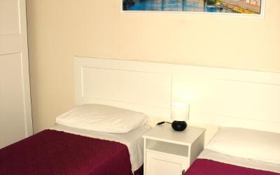 Camera Doppia con Letti Singoli