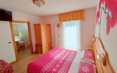 Camera Superior Matrimoniale/Doppia con Letti Singoli 