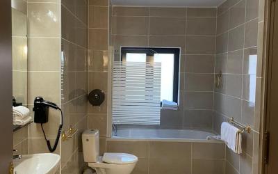 Chambre Quadruple avec Baignoire