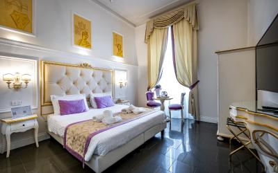 Camera Superior Matrimoniale/Doppia con Letti Singoli con Vista Cittu00e0