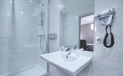 Chambre Lit King-Size Supu00e9rieure avec Canapu00e9-Lit - Non-Fumeurs